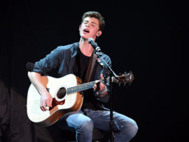 Austin Mahone, The Vamps, Fifth Harmony And Shawn Mendes Perform At The Hard Rock Joint 