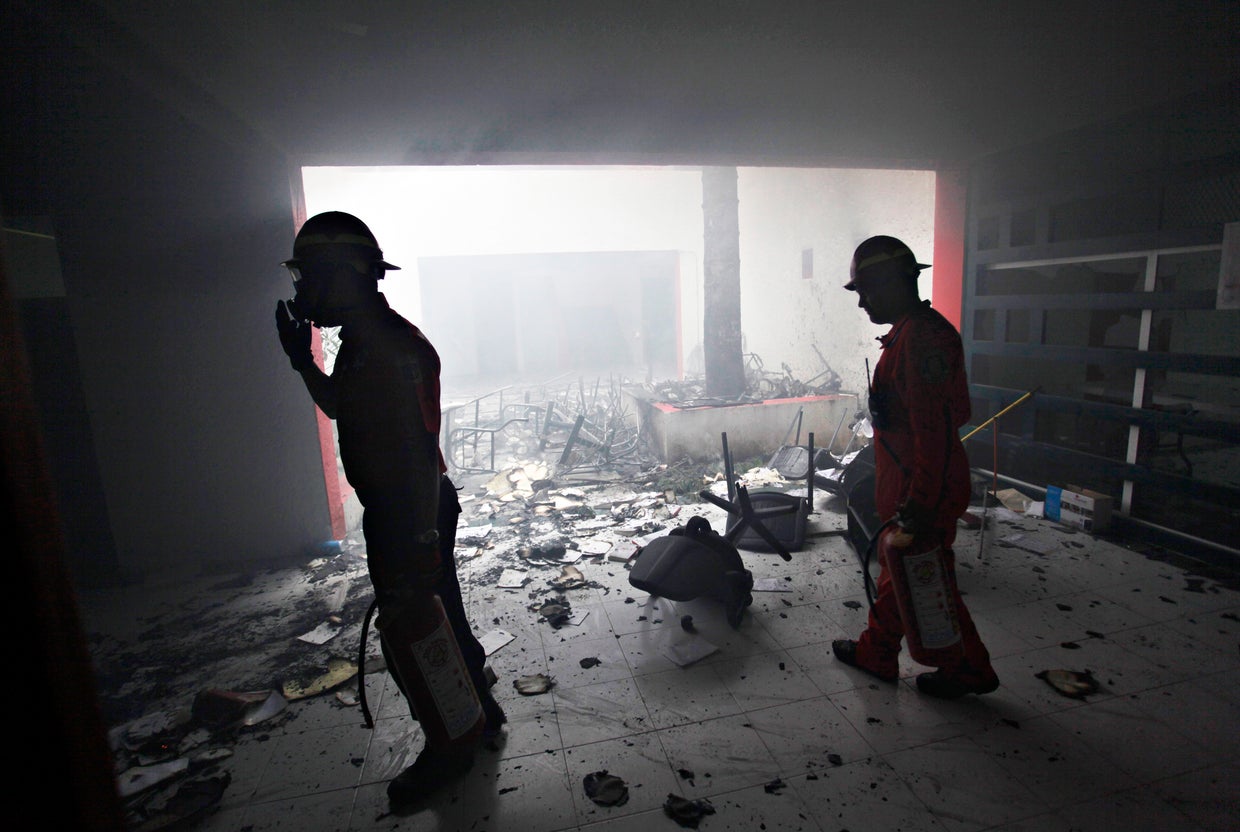 Mexicans rage against student massacre