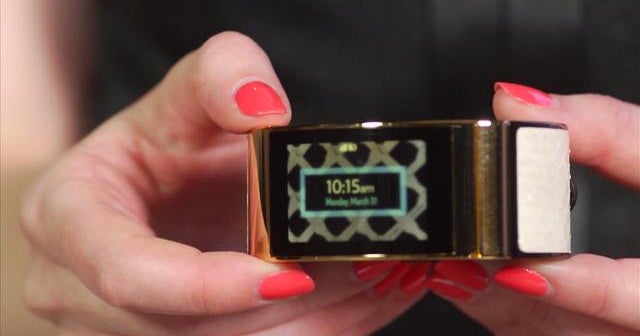 Holiday gift guide: 5 splurge-worthy tech buys - CBS News