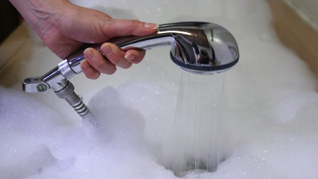 bath73080820.jpg 