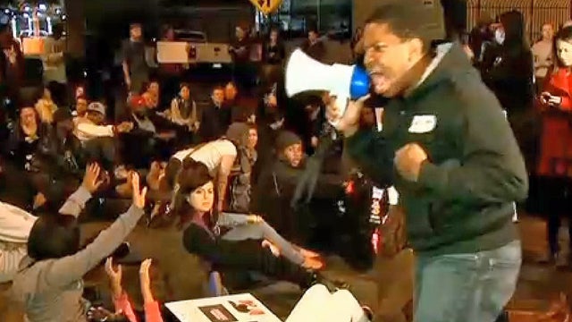 Phoenix police shooting protest 