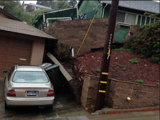Wall collapses in Oakland, December 11th, 2014 