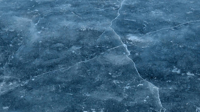 ice-frozen-lake.jpg 