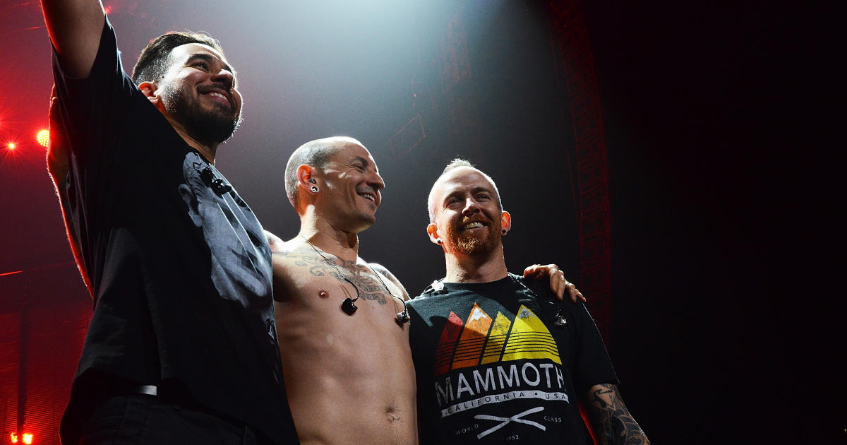 Linkin Park scraps tour following Chester Bennington's injury - CBS News