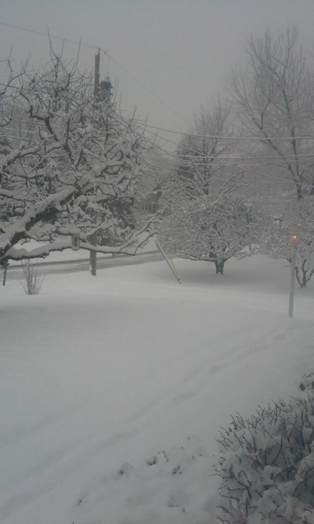 valerie-monte-dadamo-wappingers-falls-ny-six-inches-and-still-snowing.jpg 