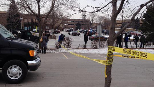 police-standoff-at-st-louis-park-byerlys.jpg 