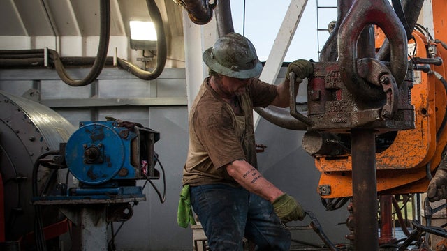 oil-jobs.jpg 