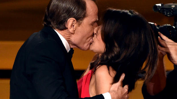 Valentine's Day: Celebrity kisses 