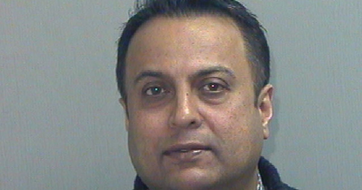 Connecticut dentist, Rashmi Patel, charged after patient getting teeth(00)