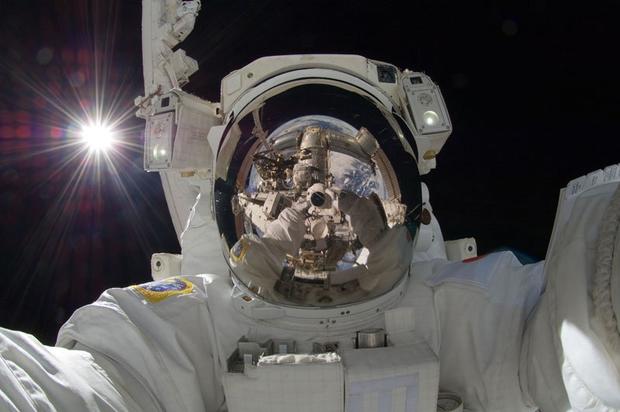 Space Selfies 