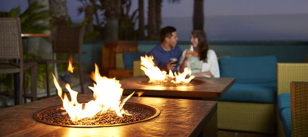 Sandy's restaurant bar huntington beach fireplace 