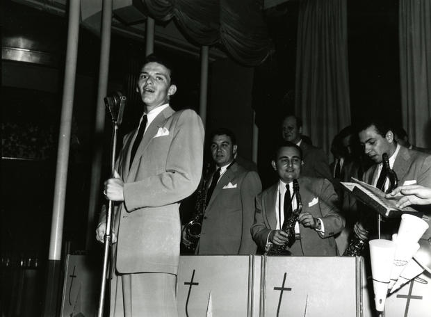 frank-sinatra-with-t-dorsey-orchestra.jpg 