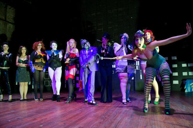 Gotham Vixens Burlesque Show 