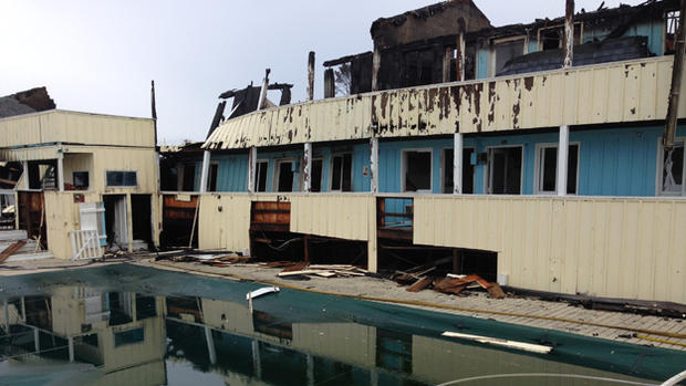 Grove Hotel Destroyed In Fire Island Fire 