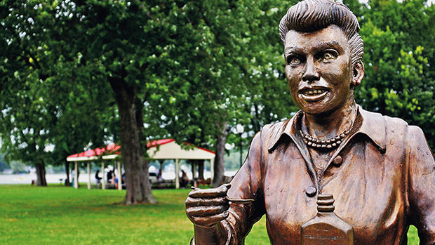 Scary Lucille Ball statue 