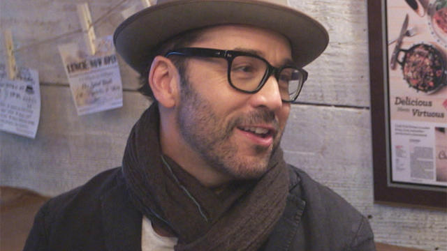 jeremy-piven-hat-promo.jpg 