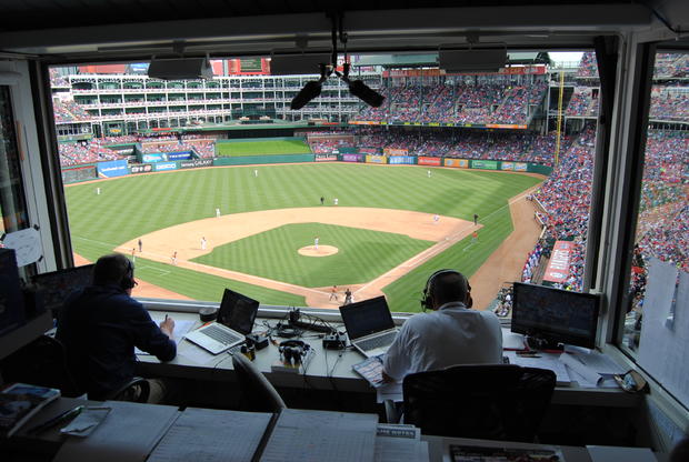 rangers-opening-day-2015-8.jpg 