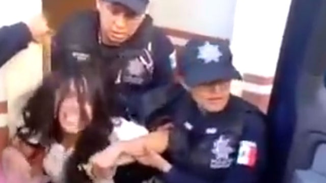 mexicangirl1198625.jpg 