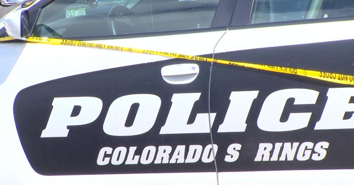 Police Arrest Man Who Barricaded Himself In Van Cbs Colorado 0272