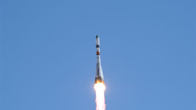 042715launch2.jpg 