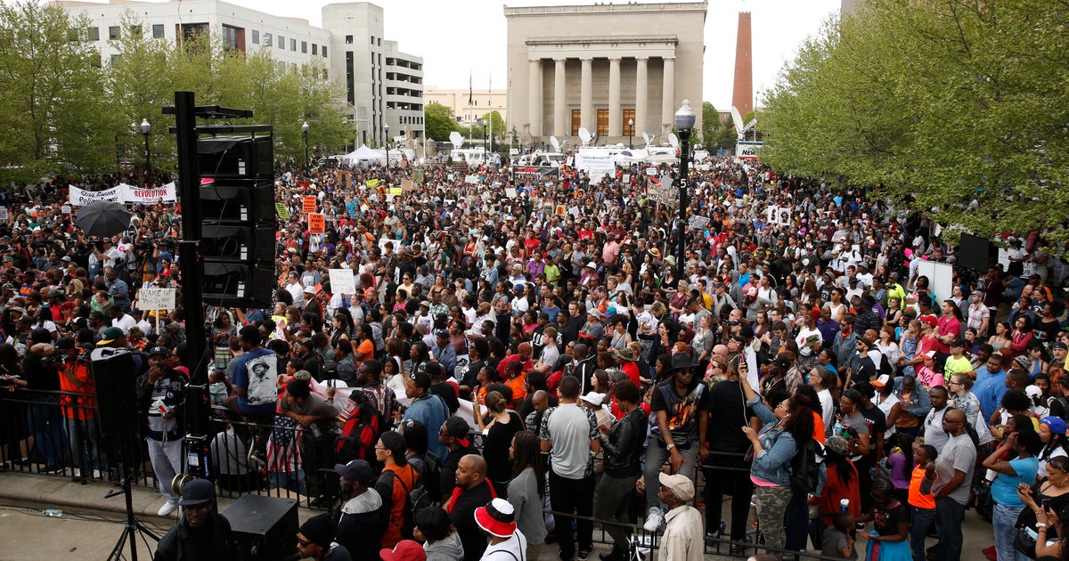 Baltimore rallies for justice, but also continues clean up - CBS News