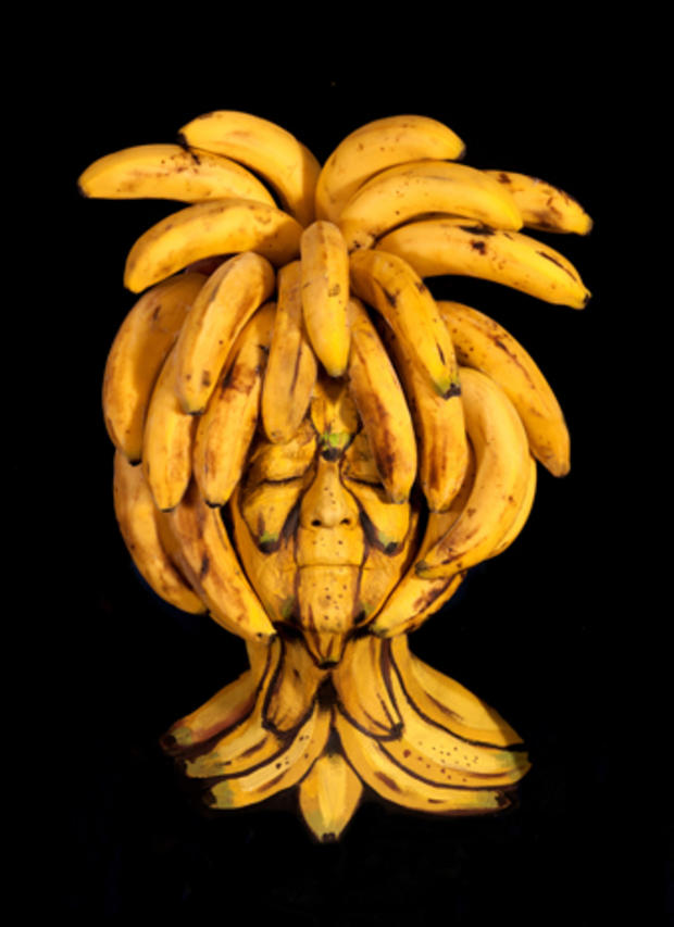 body-painting-bananas.jpg 