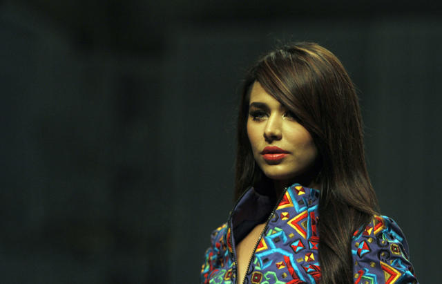 640px x 411px - Pakistan's top model Ayaan Ali leaves catwalk for court after high-profile  arrest - CBS News