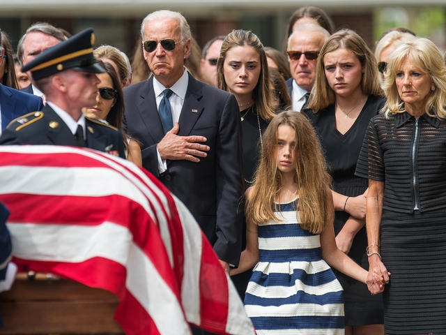 tage Uartig At redigere The vice president's eldest son, Beau Biden, eulogized at funeral