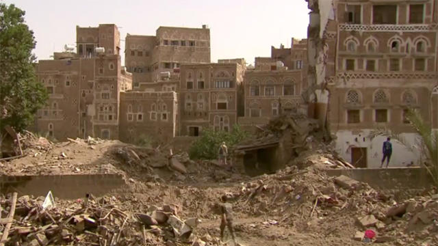 sanaa-yemen-bombed-buildings-a-620.jpg 