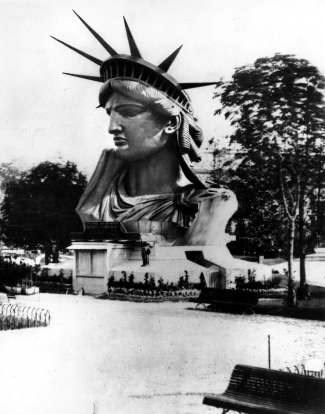 statue of liberty head profile