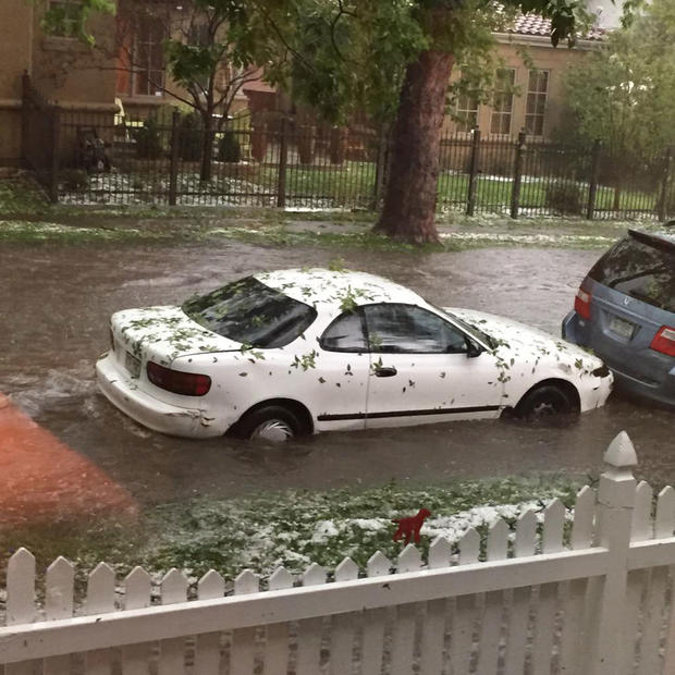 denver-flooding-car-from-michael-booth-on-twitter.jpg 