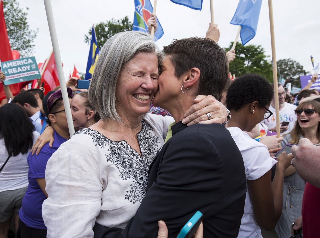 Same Sex Marriage On The Brink? Kim Davis' Bold Supreme Court Move. - 85xu9jb