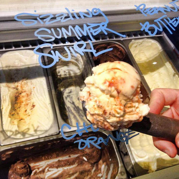 Peddler's Creamery Summer Swirl - Peddler's Creamery 