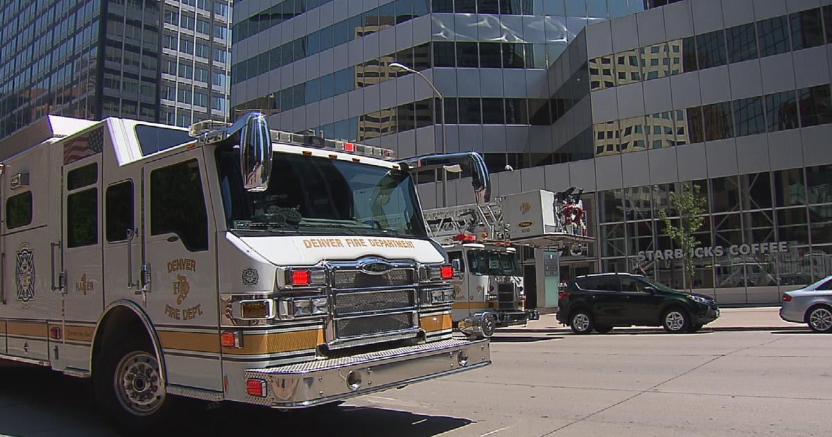 Firefighters Rush Downtown As Smoke Billows From High Rise Cbs Colorado