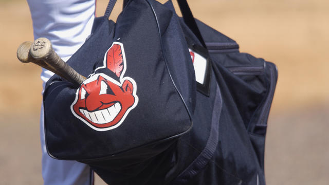 Cleveland Indians to drop Chief Wahoo logo from 2019 season - BBC Sport