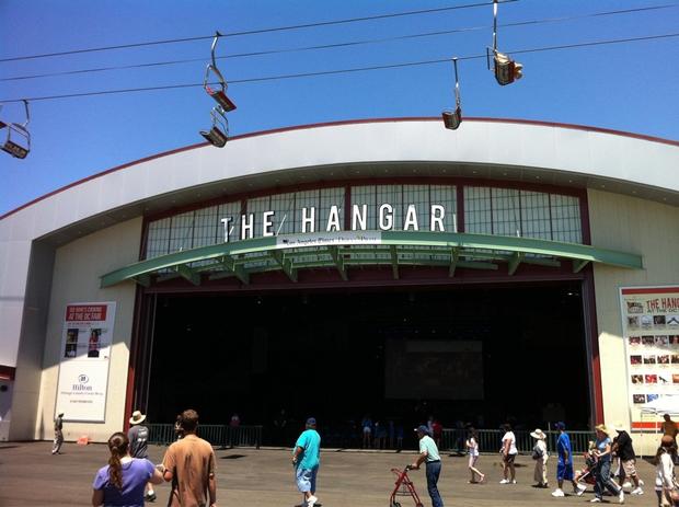 hangar 