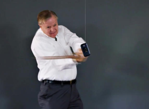 how-to-destroy-your-cell-phone-sen-lindsey-graham.jpg 
