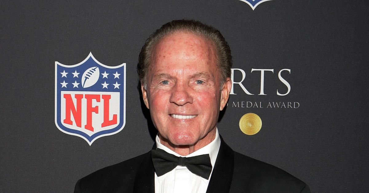 BHS to honor Frank Gifford at halftime Friday night