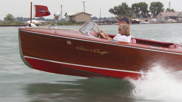 wooden-boats-chris-craft-03-promo.jpg 