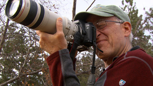 john-fielder-with-camera-promo.jpg 