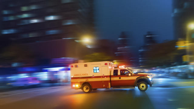ambulance-night.jpg 