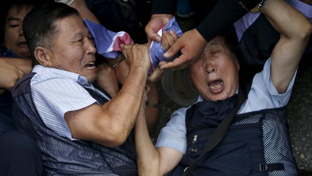 koreaprotests2015-08-24t091113z360160373gf10000181030rtrmadp3northkorea-southkorea.jpg 