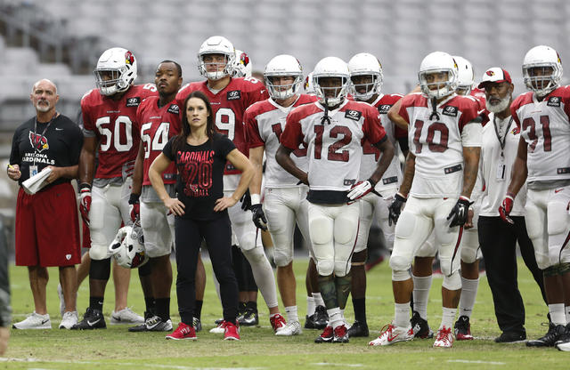 NFL's Arizona Cardinals hire Jen Welter, believed to be first woman ever  hired as league coach - CBS News