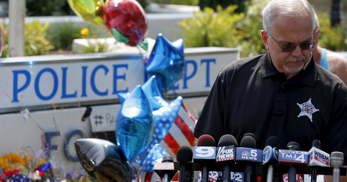 Ill. town names new chief in wake of lieutenant's murder - CBS News