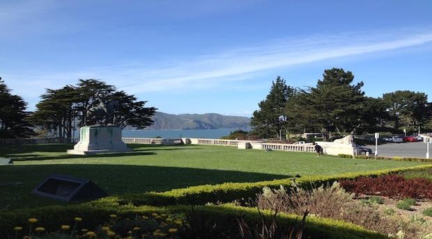 Legion of Honor's lawn in Lincoln Park, San Francisco, 