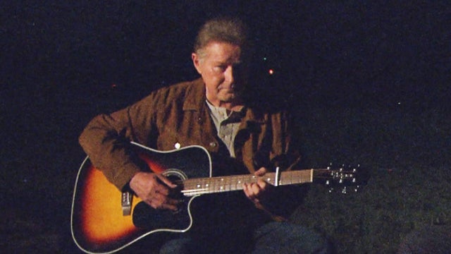 don-henley-guitar-660.jpg 