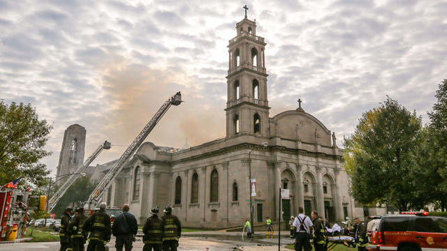 chicagochurchfireap852639809967.jpg 