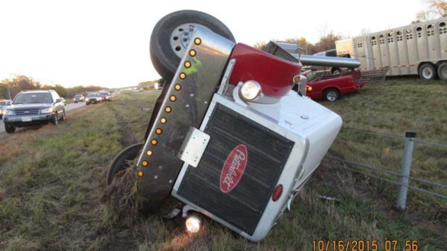 overturned-cattle-truck-1.png 