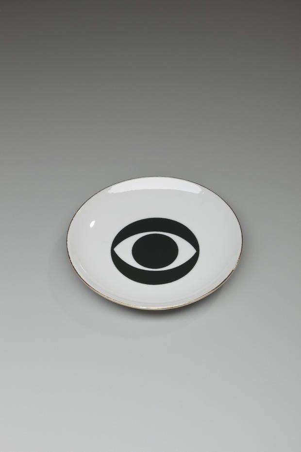 CBS Eye-fig-140-rev-of-the-eye-ashtray.jpg 