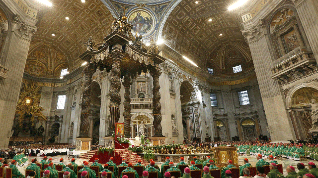 2015-10-25t114641z1708780899gf20000031964rtrmadp3pope-synod-closure.gif 